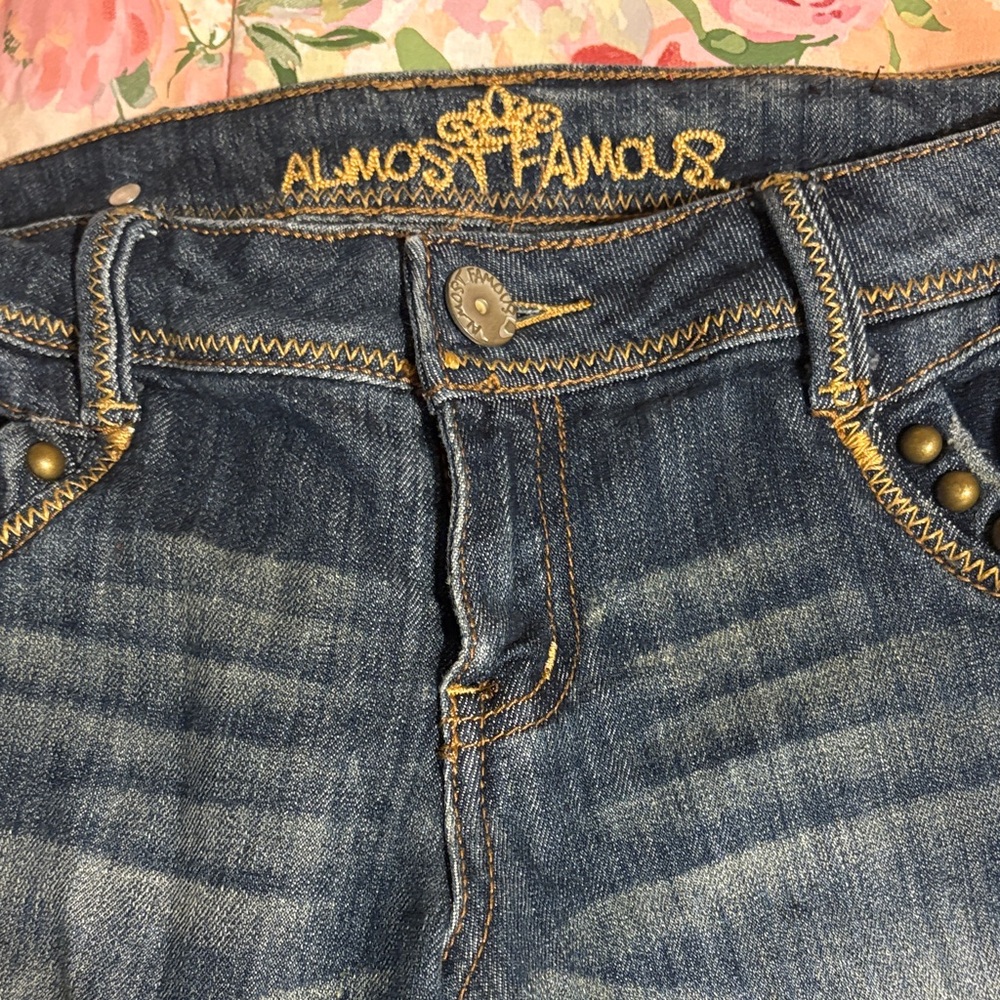 Women’s Ripped Blue Jeans - Size 7 - Picture 5 of 10